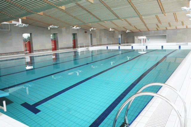 Schwimmbad Aquajade