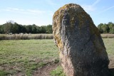 menhir-pierres-blanches-corsept-1