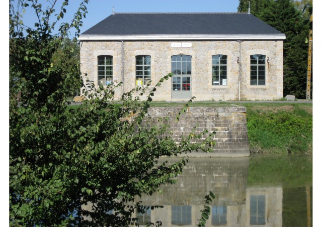 canal-de-la-martiniere-4-machinerie-des-champs-neufs-2117