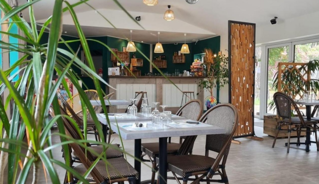 l-explorateur-camping-ushuaia-l-estuaire-paimb-uf-10683