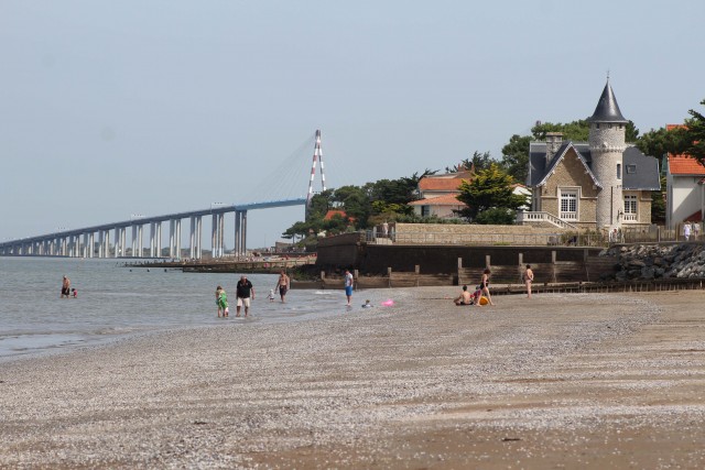 otstbrevin-vue-plage-les-pins-duchesse-anne-pont-4485