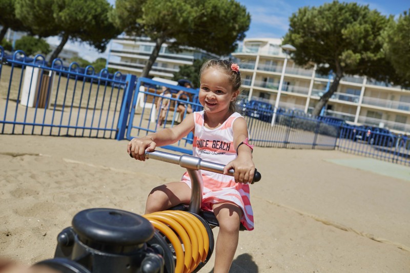 periscolaire-aire-de-jeux-enfants-st-brevin-bd-ocean-14-1906