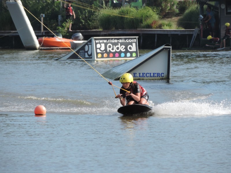 tsn44-saint-viaud-teleski-nautique2-175