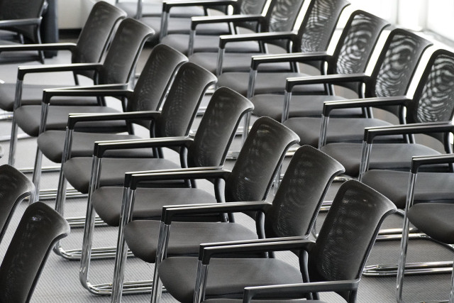 chairs-7951845-1280-26121