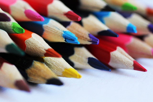 color-pencils-8127500-1280-22556