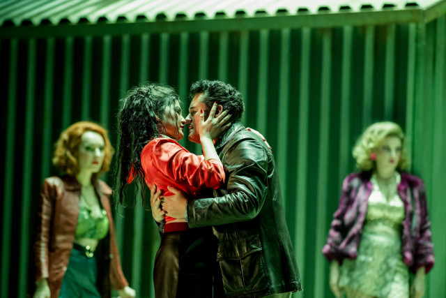 hero-carmen-2627-hero-carmen-2627-roh-3664-lores-11zon-32656