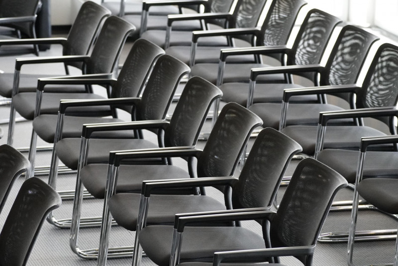 chairs-7951845-1280-26121
