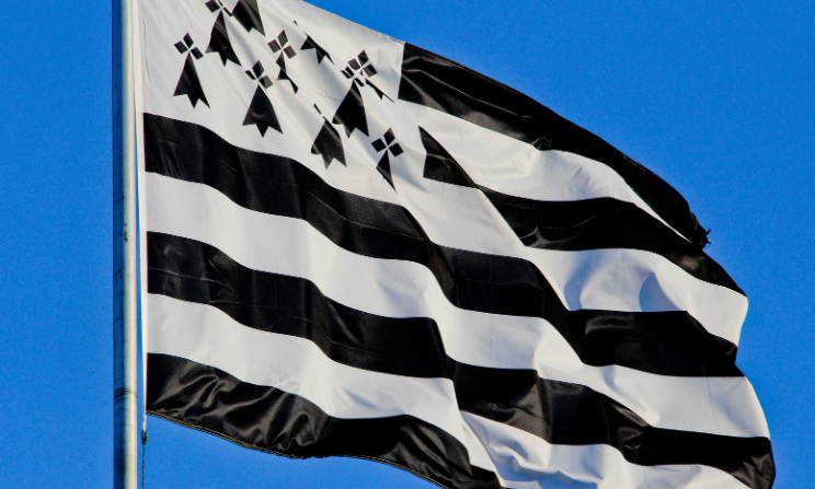 drapeau-breton-22061