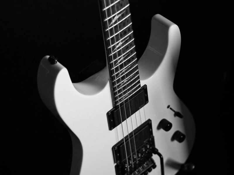 guitar-8598823-1280-22563