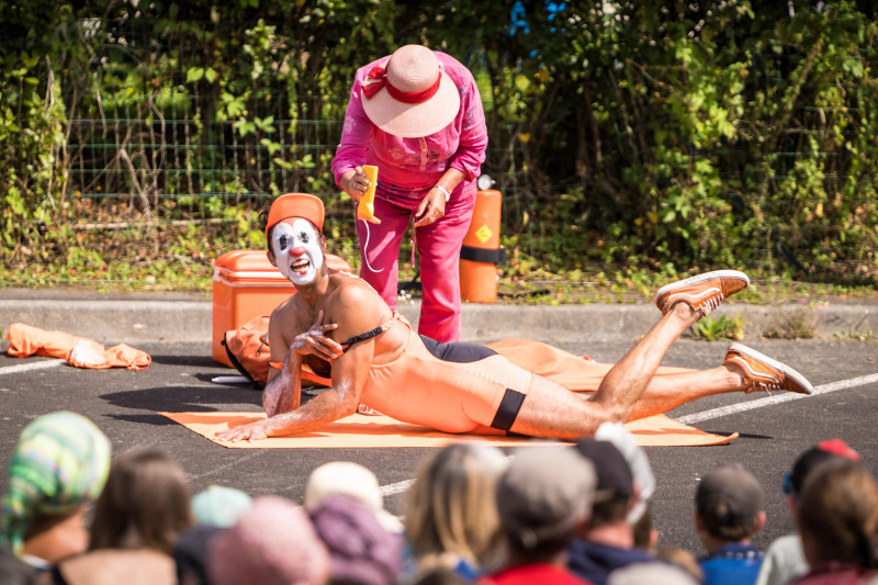 un-verano-naranja-tuga-photo-sebastien-parot-2-scaled-27096